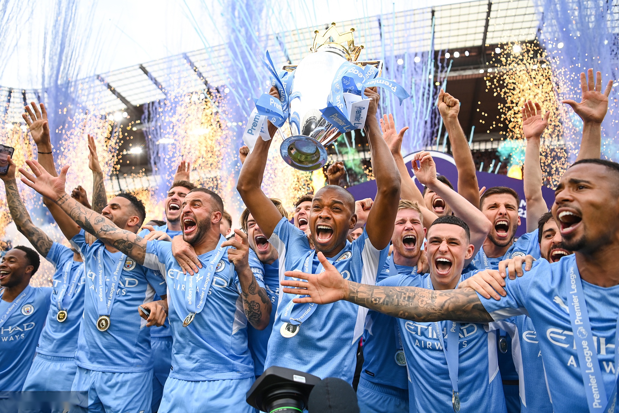 场比赛的裁 场比赛的裁